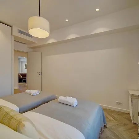Apartment Magnifique 3 Pieces Renove Centre 'banane' Avec Veranda ! A2b88 *