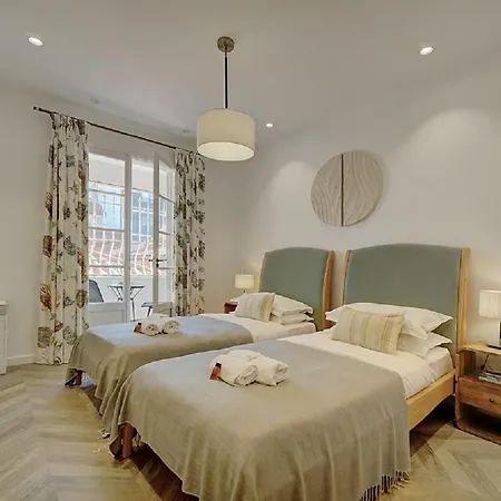 Apartment Magnifique 3 Pieces Renove Centre 'banane' Avec Veranda ! A2b88 Cannes